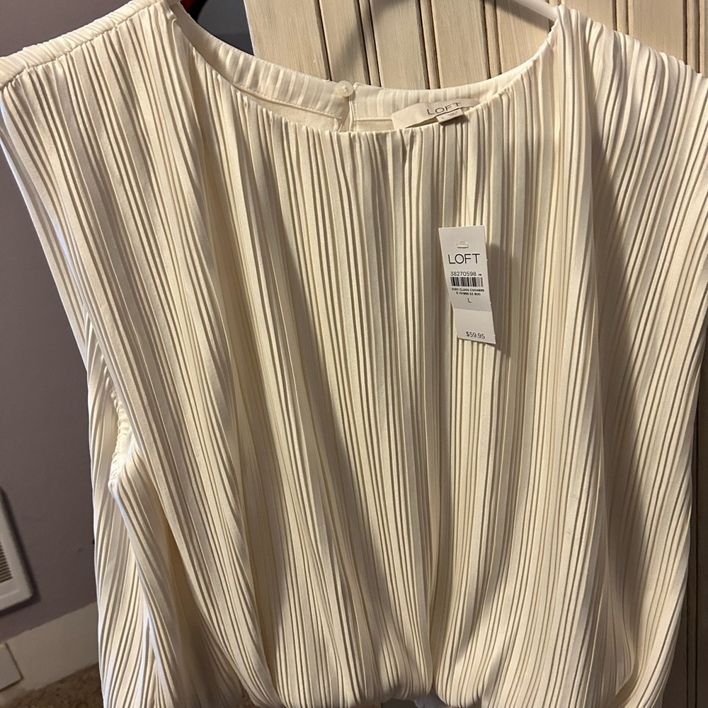 LOFT Ivory Pleated Sleeveless Blouse